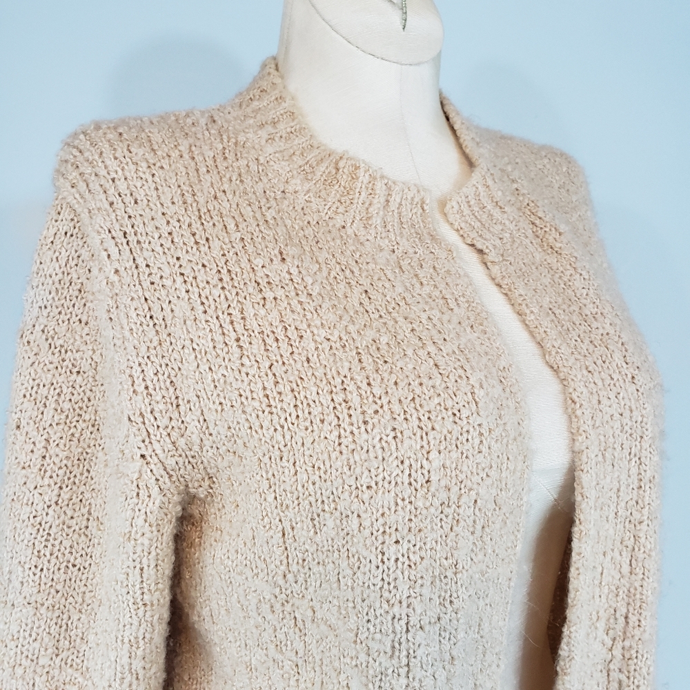 Tanner soft yellow sweater size Small